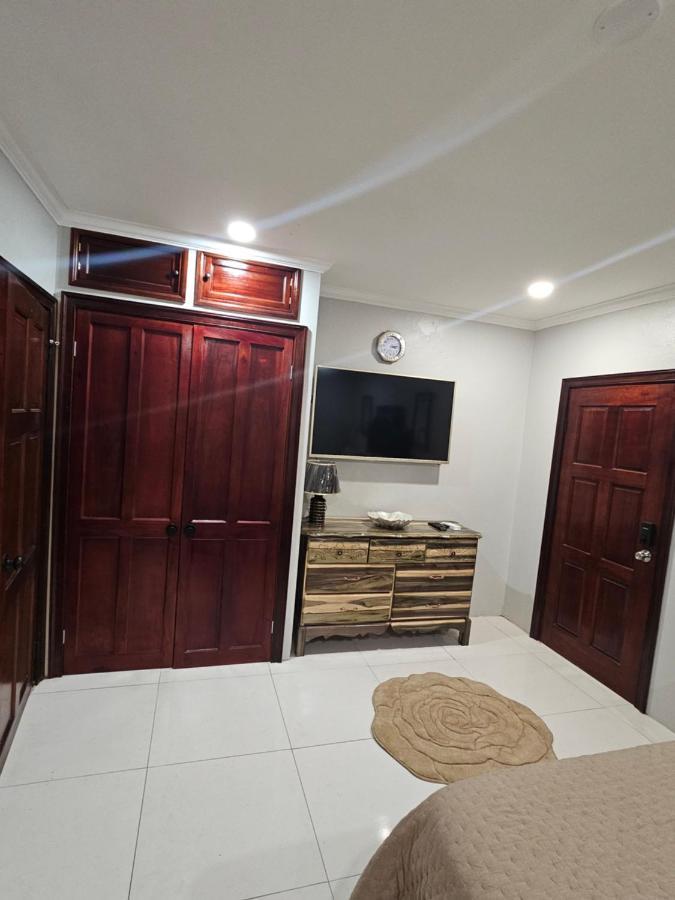 Secret Hideaway Apartamento Ocho Rios Exterior foto