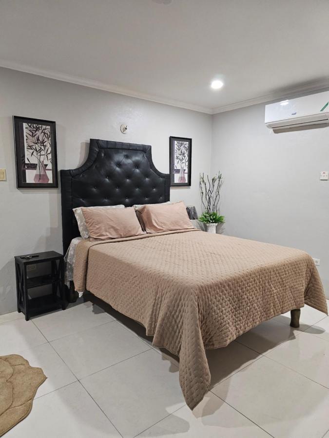 Secret Hideaway Apartamento Ocho Rios Exterior foto